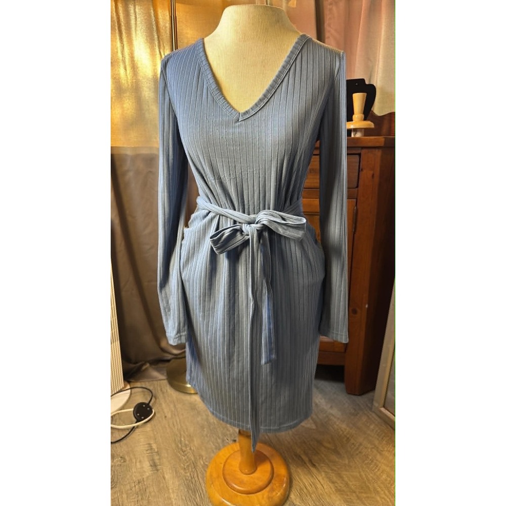 Blue Ribbed Long Sleeve V-Neck Tie Waist Knit Dress Small